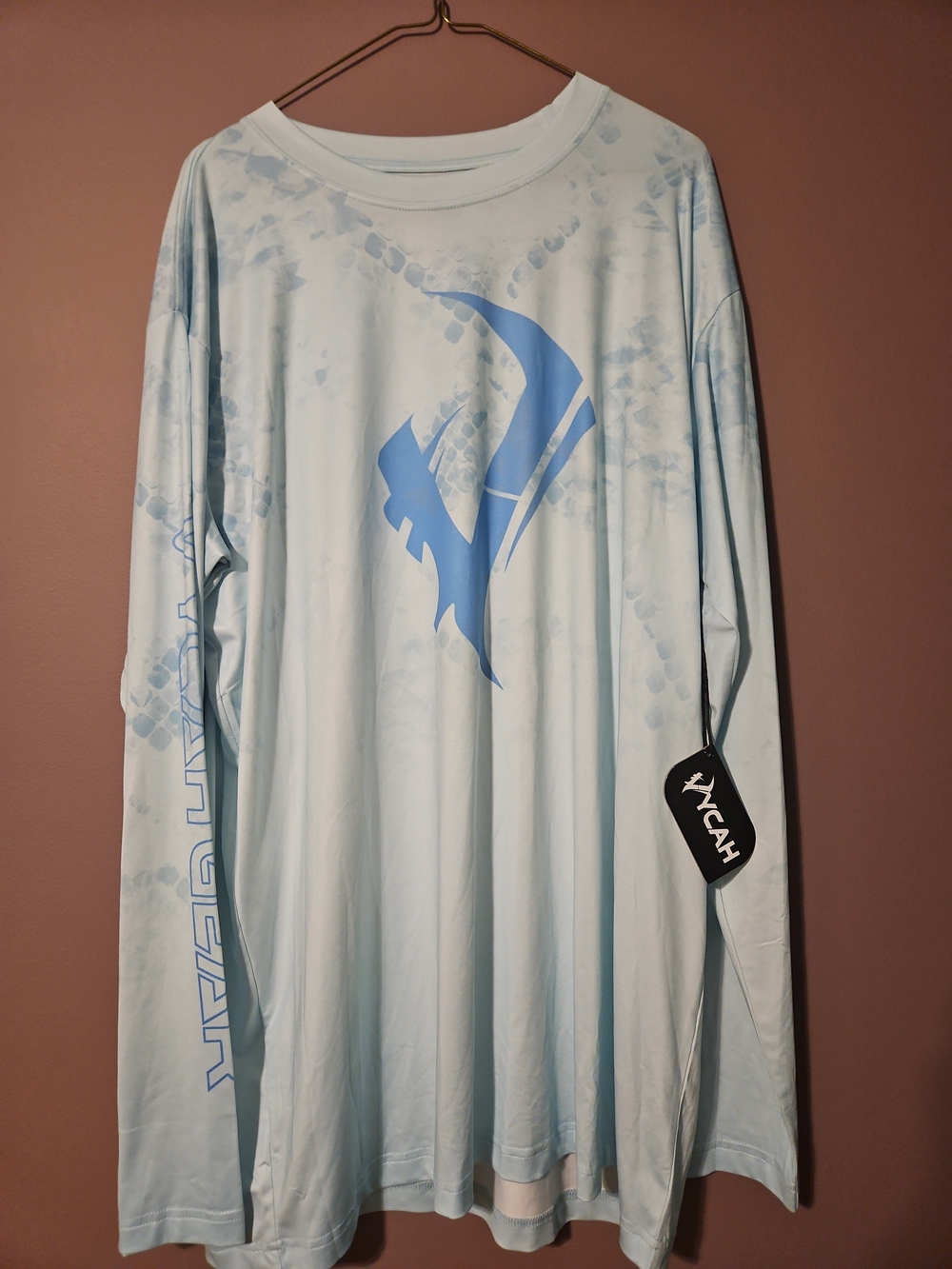 Men's Light Blue Long-Sleeve Performance Tee